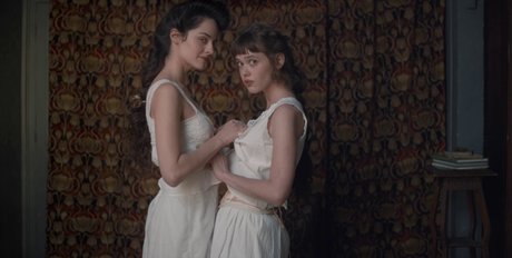 Mathilde Warnier star adult pics