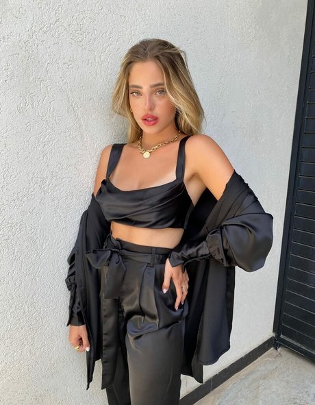 pregnant asian onlyfans nudes photo