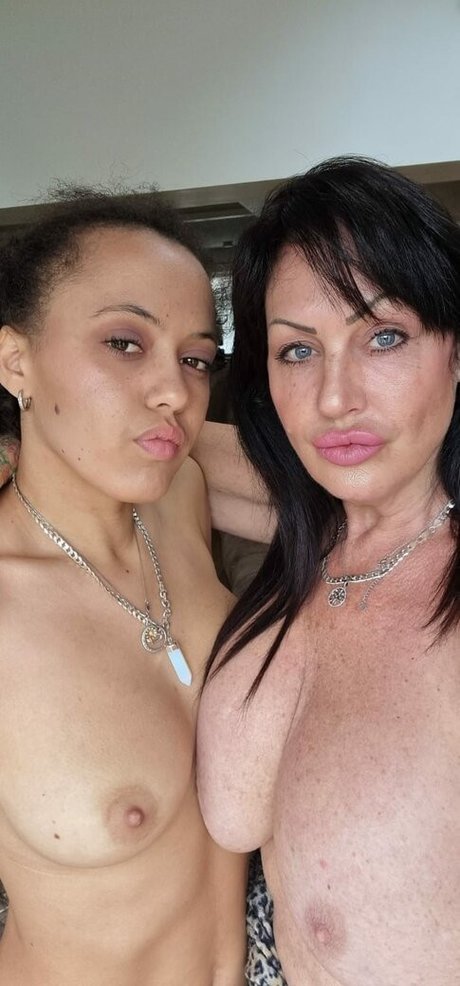 Mum Vs Daughter pornstar adult pics