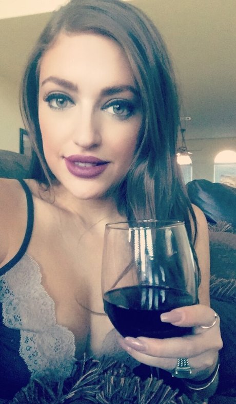 Lauren Bedford Russell model naked photo