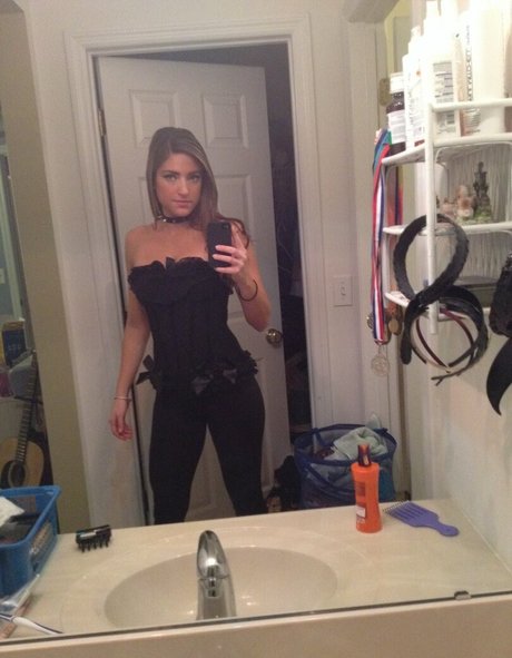 skinny asian teen onlyfans beautiful naked photos