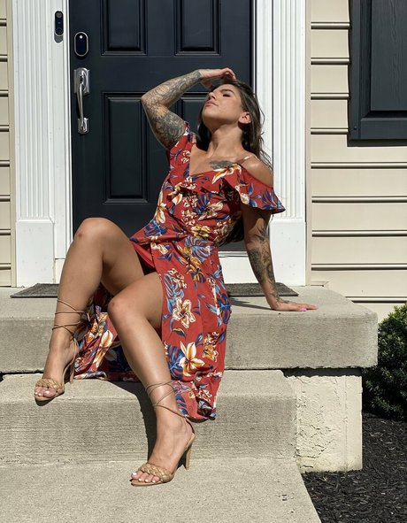 SuchaGoodGirlDanie sexy model galleries