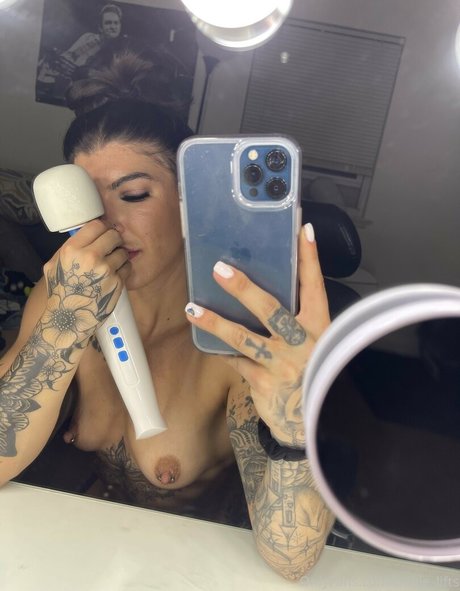 SuchaGoodGirlDanie star porn gallery