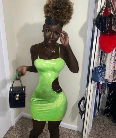 asian feet onlyfans adult pic