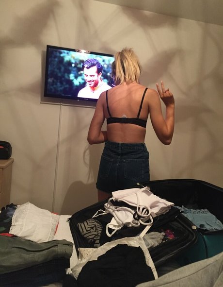 Anna Christian model top archive