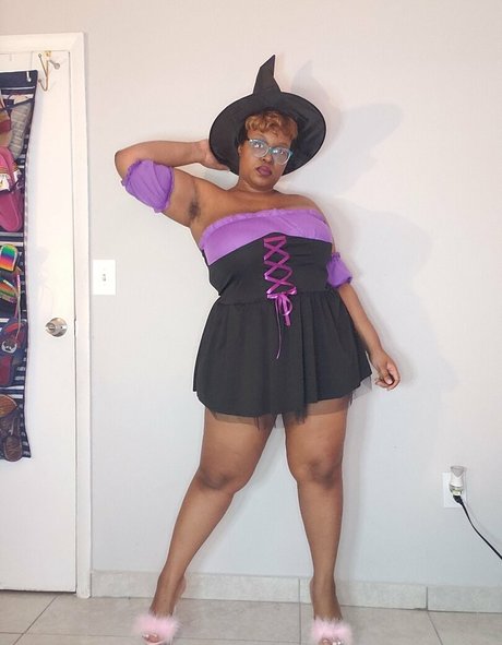 DivineJinn nice actress img