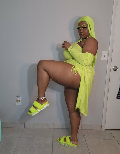 DivineJinn high quality model img