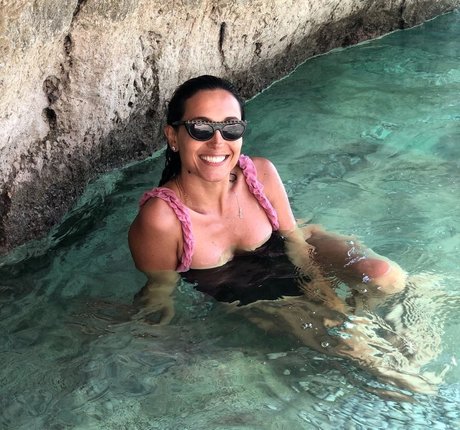 beautiful ebony onlyfans adult pics