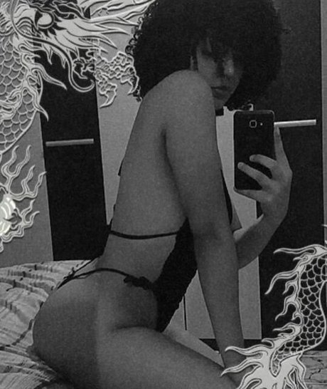 Dona Raba sexy actress images