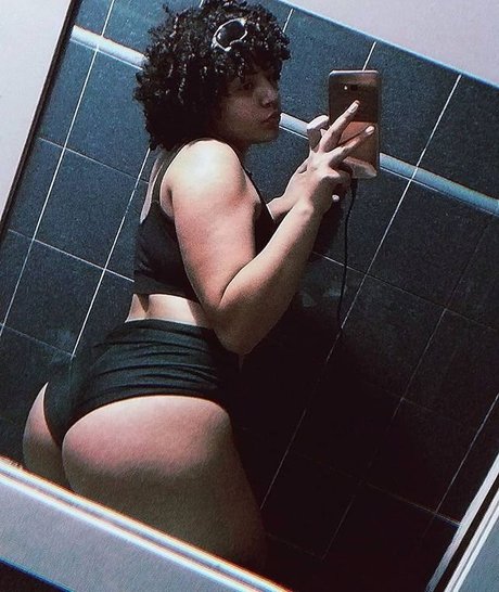 Dona Raba nude star pictures