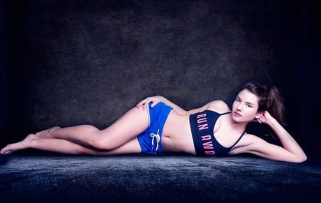 Eleonore Costes hd pornstar pic