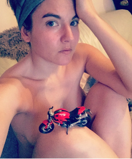 Eleonore Costes free pornstar img