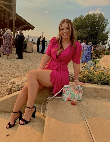 british blonde onlyfans erotic gallery