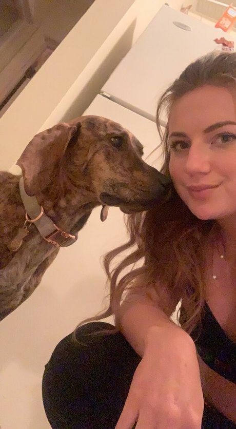 Pumasbutthole sexy actress photo