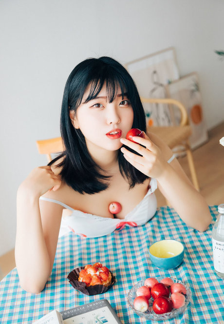 Hana Song xxx actress archive