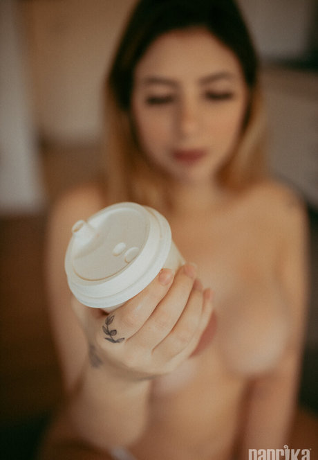 thick girls onlyfans pornographic images