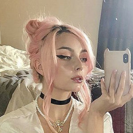 jerk onlyfans beautiful photo