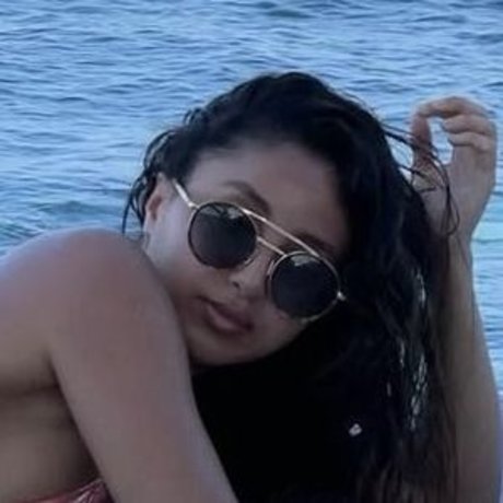 Akirayass porn model photos