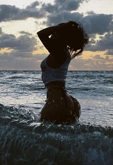 Akirayass star best pic