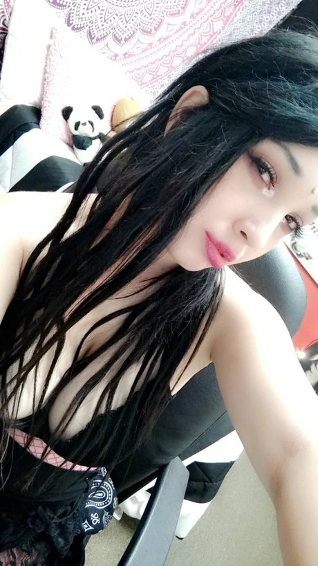 Ghoulempress top model pic