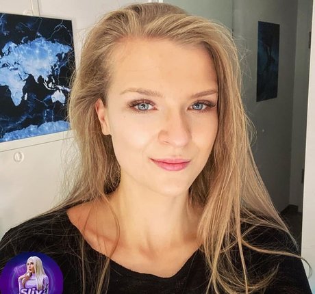 Sintica pornstar pretty photos