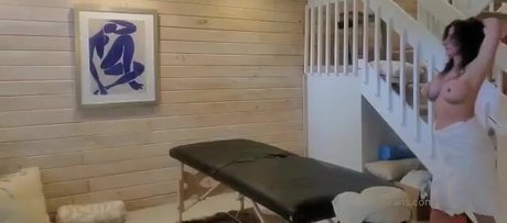 Lezley Zen art star gallery