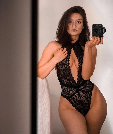 Cjella nudes model photos