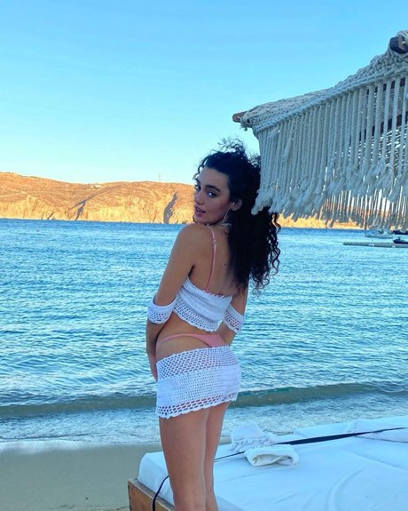 famous onlyfans hd gallery