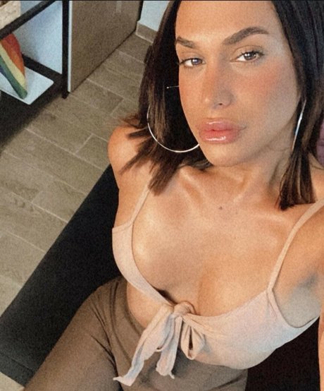 Kim Oar sex actress gallery