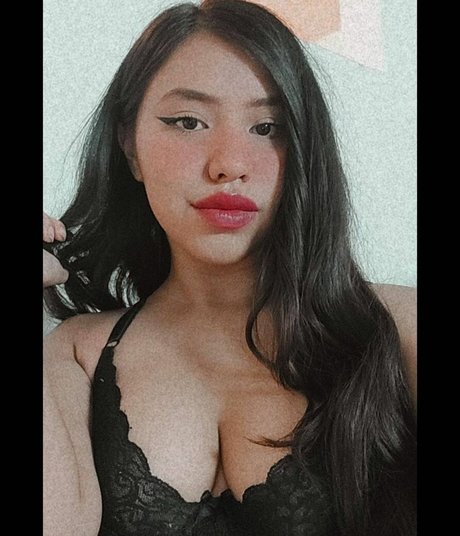 iNoheli model art galleries