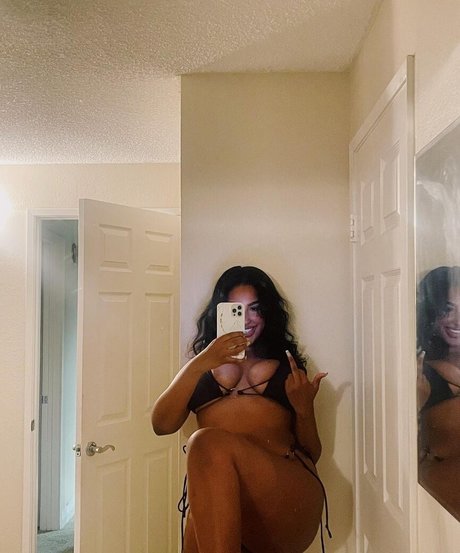 big areolas onlyfans hot sex image