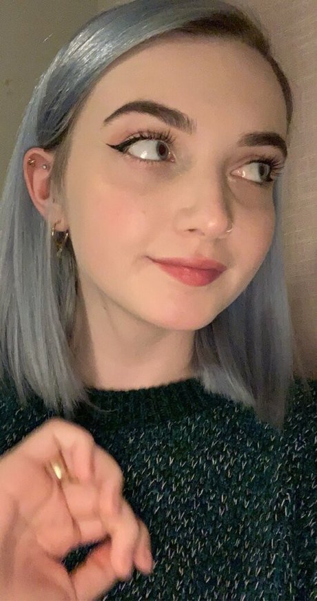 boobshirt pornographic actress images