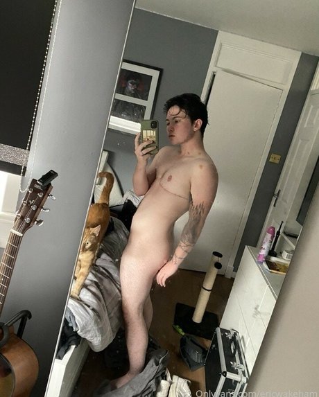 Eric Wakeham sexy pornstar img