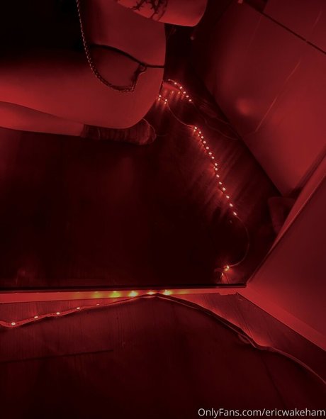 Eric Wakeham hot pornstar img