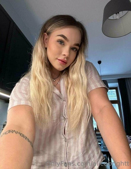 amateur mom onlyfans porno gallery