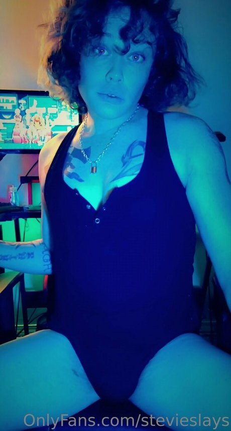 stevieslays adult actress gallery
