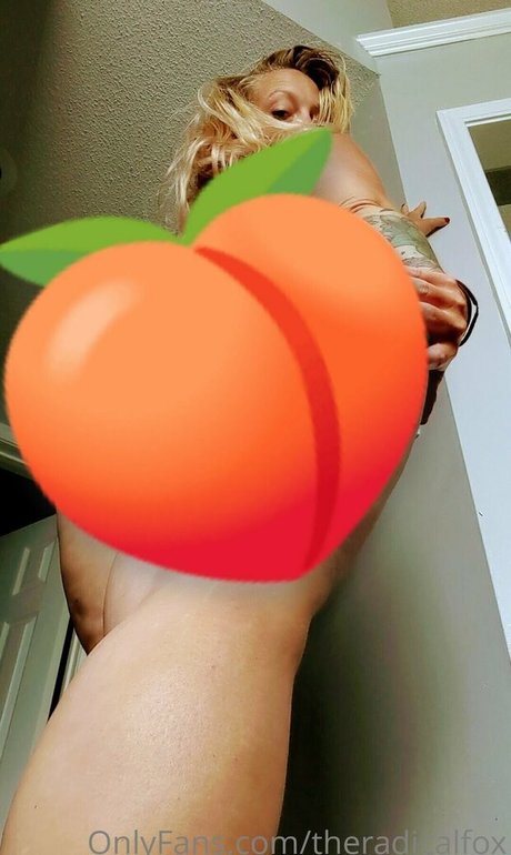 theradicalfox star sex picture