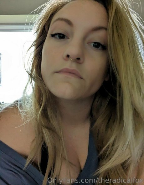 theradicalfox model photos