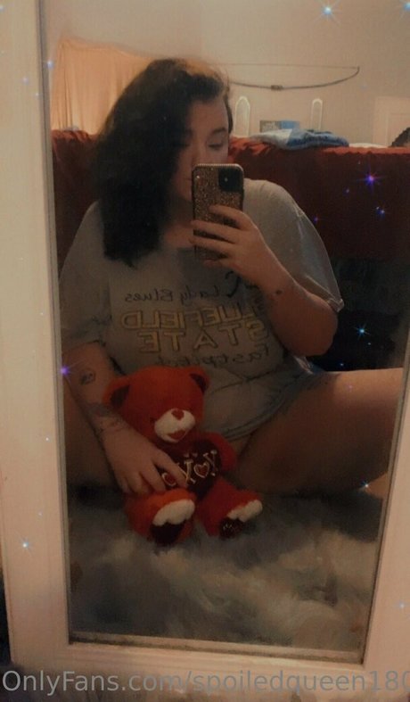 spoiledqueen180 nude actress photo