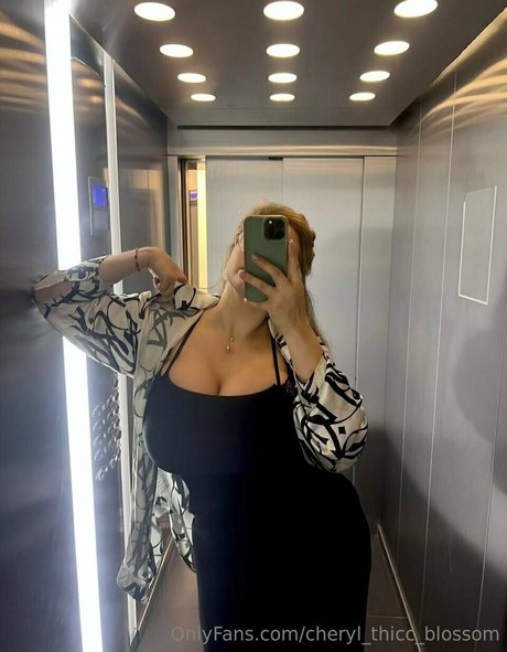 blonde tits onlyfans beautiful image