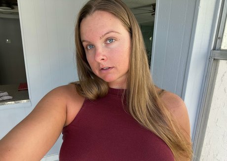 iambigduch model nude pics