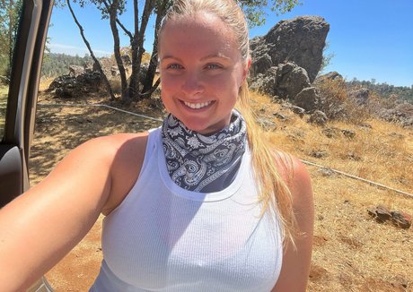 famous femboy onlyfans top archive