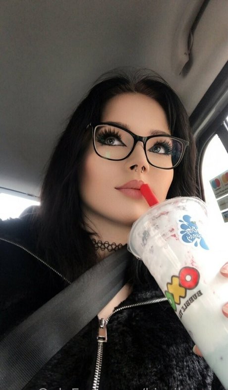 kicsilanyka pornstar sex archive