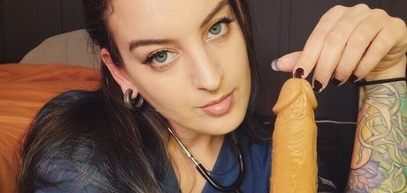 MalAfterMidnight pornographic actress gallery