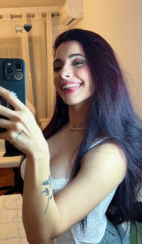 blonde babe onlyfans free nude pic