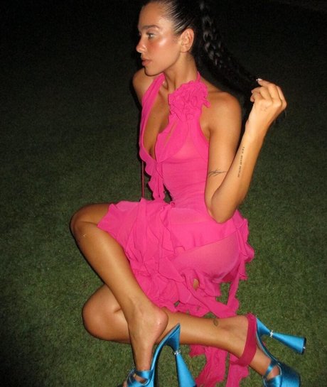 Dua Lipa star pretty images