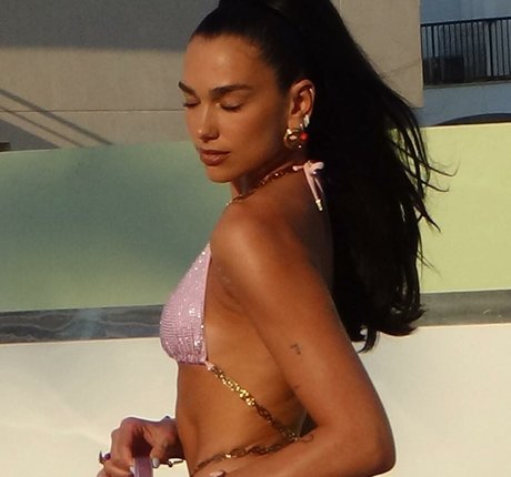 beautiful onlyfans exclusive galleries