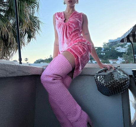 latex onlyfans free porn picture