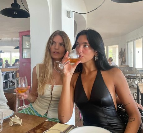 blowbang onlyfans hot pic