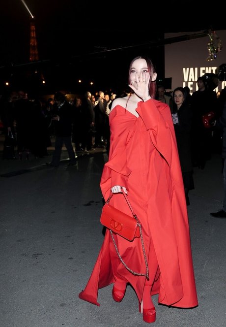 Dove Cameron perfect pornstar photos